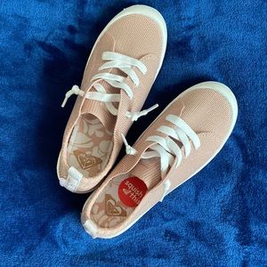 Women Roxy sneakers